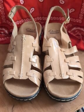 Clarks Beige Patent Leather Women’s Slingback Sandals